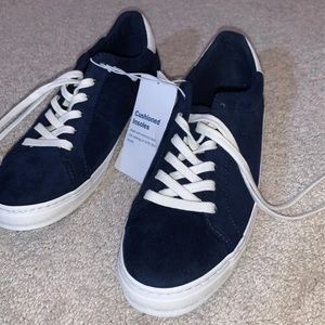 Old Navy Sneakers